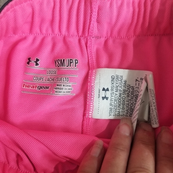 Under Armour running shorts - Picture 3 of 3